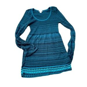 Xhilaration knitted dress shirt size small